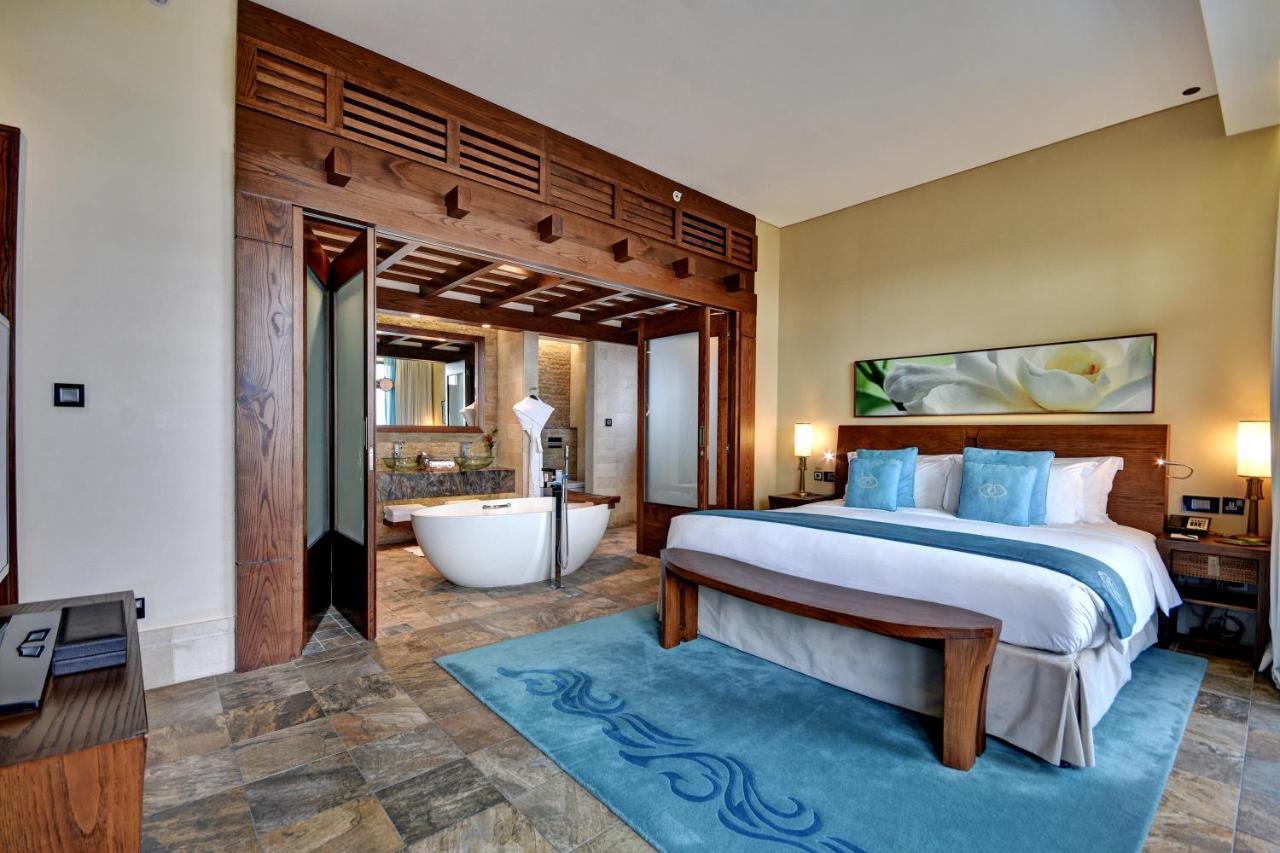 Sofitel Dubai Palm Apartments होटल
