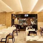 Sofitel Dubai Palm Apartments 